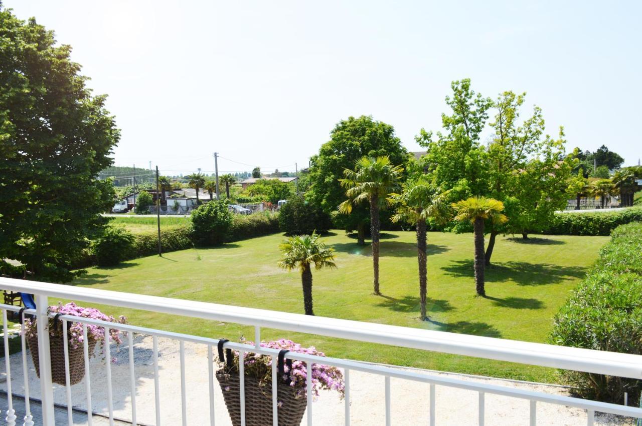 Villa Roma Holidays Jesolo Exterior photo